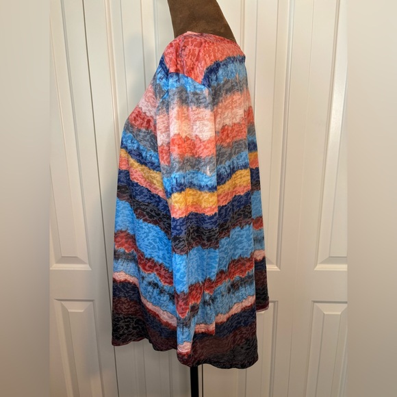 Ruby Rd. Multicolor Wave Pattern Top Size Large - Picture 5 of 8